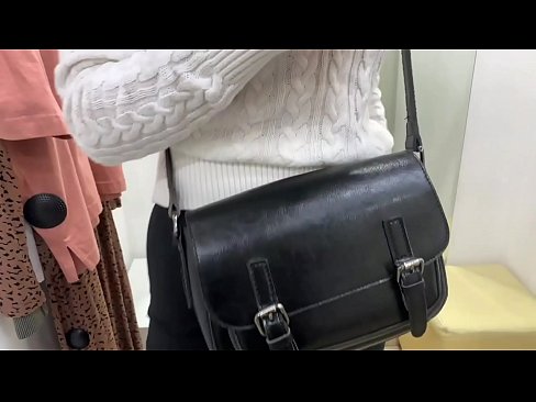 ❤️ Публична мастурбация на младата кучка FeralBerry с вибратор в стаята за обличане ❤️❌ Секс видео в bg.image-kassir.ru ☑